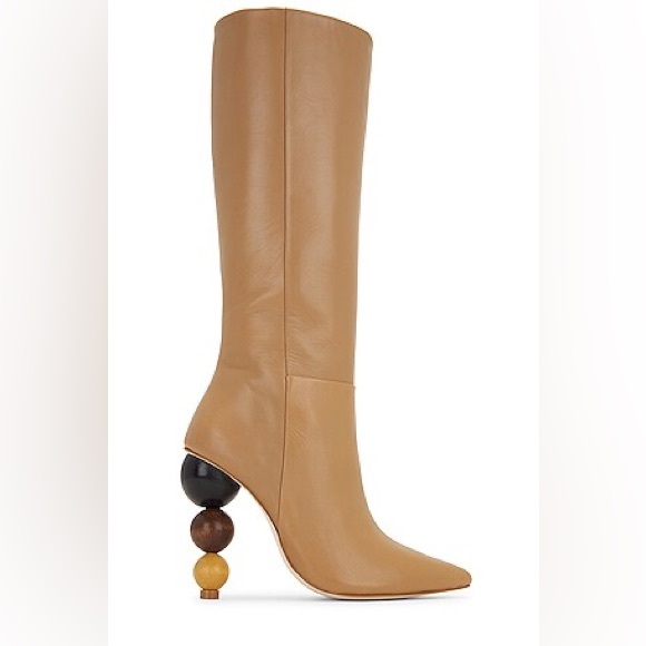 cult gaia Shoes - Cult Gaia Symone Boot in Camel Size 35
